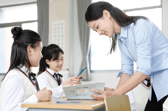 Trao niềm tin, quyền được sai cho người trẻ