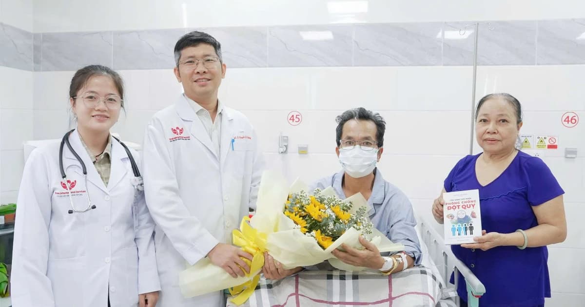 Cứu sống bác sĩ bị ngưng tim, ngưng thở khi đang trực bệnh viện