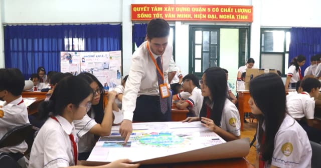 Tầm nhìn chiến lược và bước đột phá trong dạy học tiếng Anh tại TPHCM