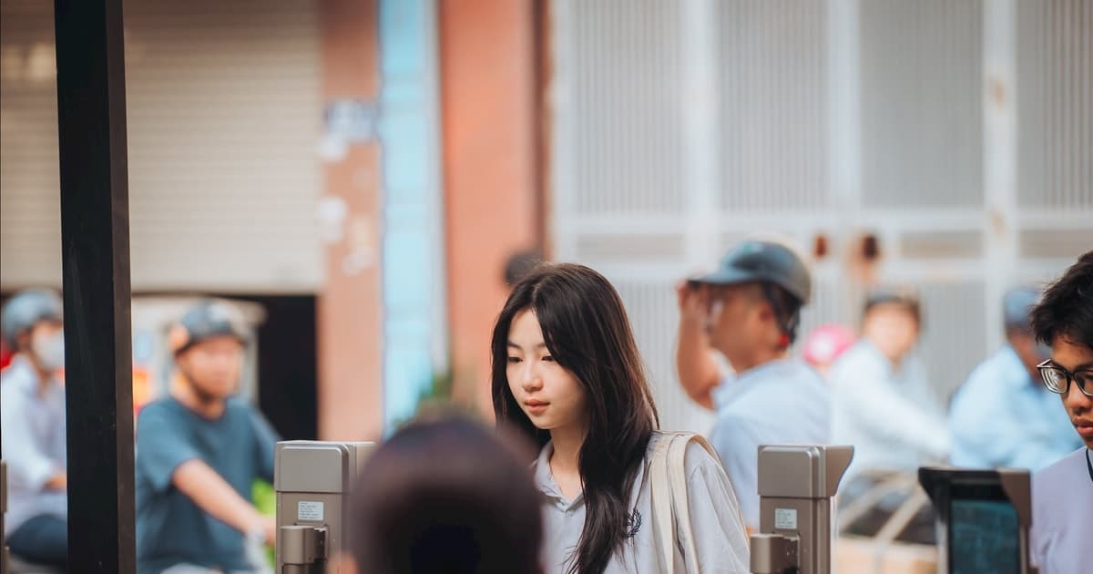 TP Hồ Chí Minh thí điểm hạn chế học sinh dùng điện thoại trong giờ ra chơi tại 16 trường