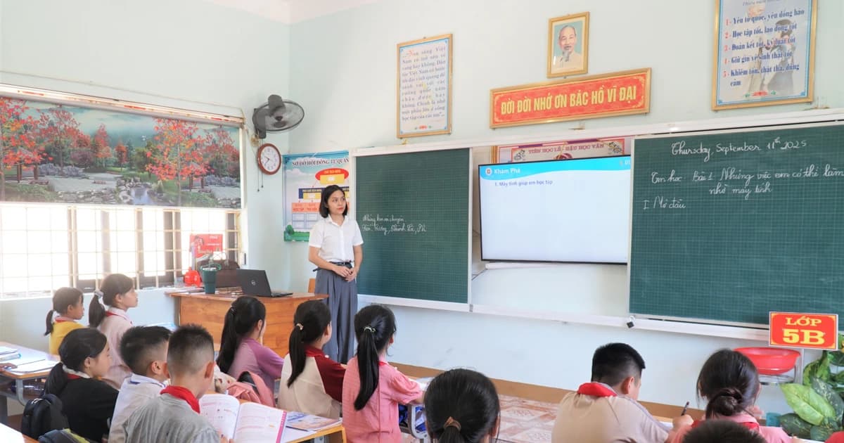 Từng bước phổ cập ứng dụng công nghệ trong dạy học, thực thi Nghị quyết 71
