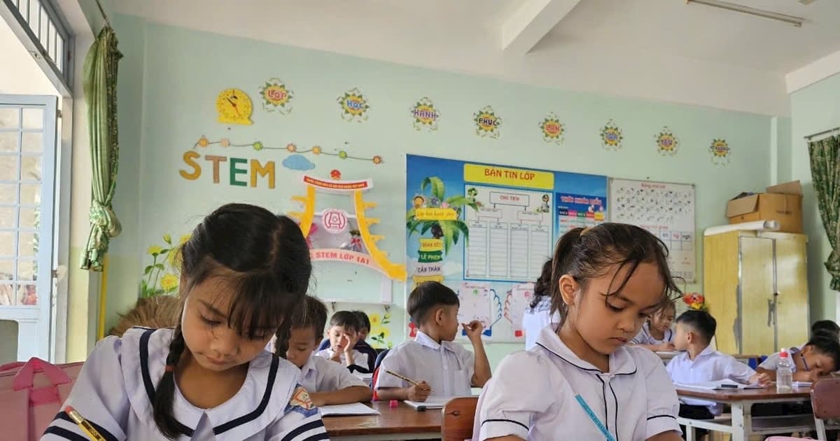 Nhiều tỉnh, thành phát lệnh 'cấm lạm thu' đầu năm học mới