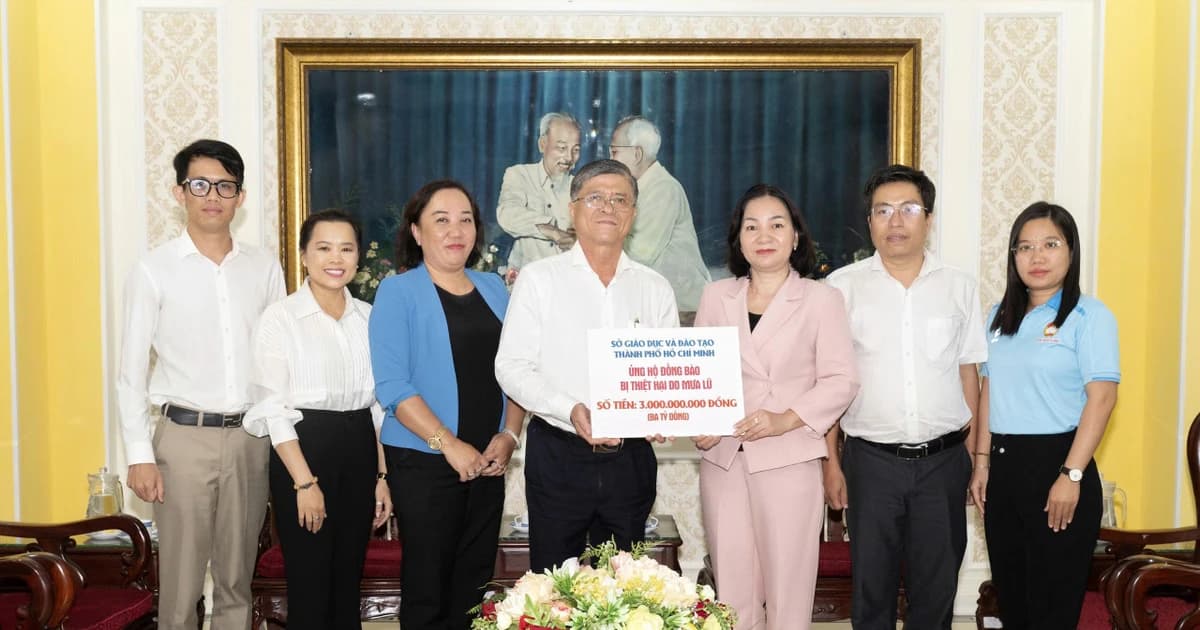 Ngành Giáo dục TPHCM ủng hộ hơn 17 tỷ đồng chia sẻ với đồng bào vùng lũ