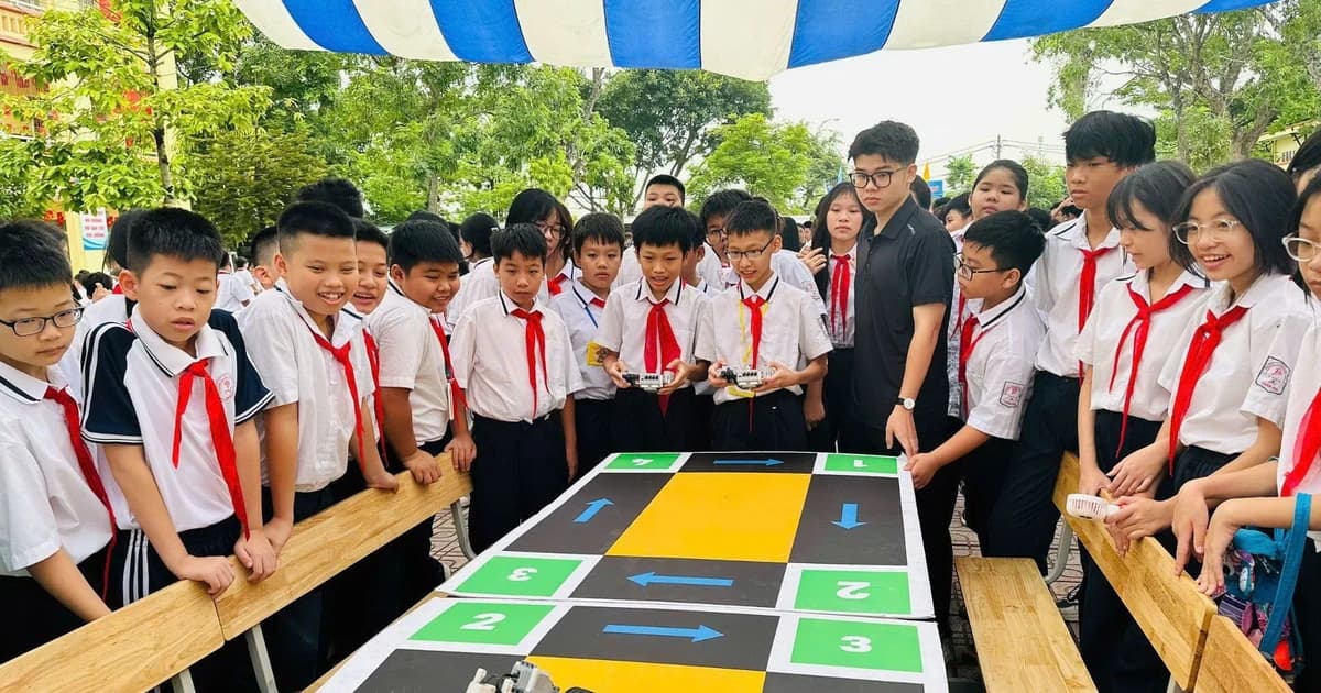 Nhà giáo hiến kế sớm đưa Nghị quyết 71 vào cuộc sống