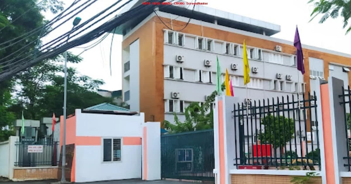 Hà Nội: Sẽ xử lý nghiêm sự việc học sinh có hành vi không đúng mực với cô giáo