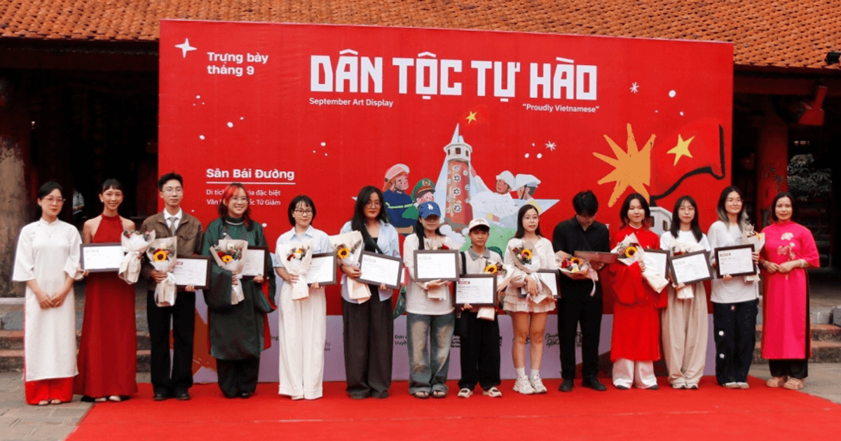 Khai mạc trưng bày tranh 'Dân Tộc Tự Hào' tại Văn Miếu - Quốc Tử Giám