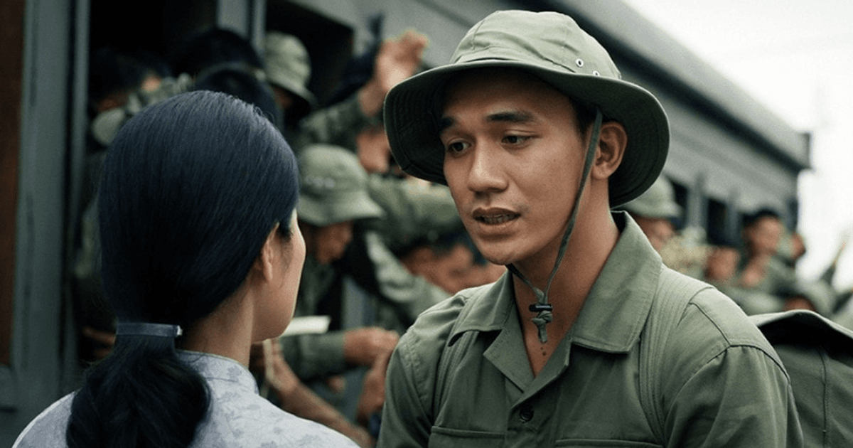 'Mưa đỏ' tiến sát 700 tỷ đồng, nhà rạp hưởng nhiều hơn hay nhà sản xuất?