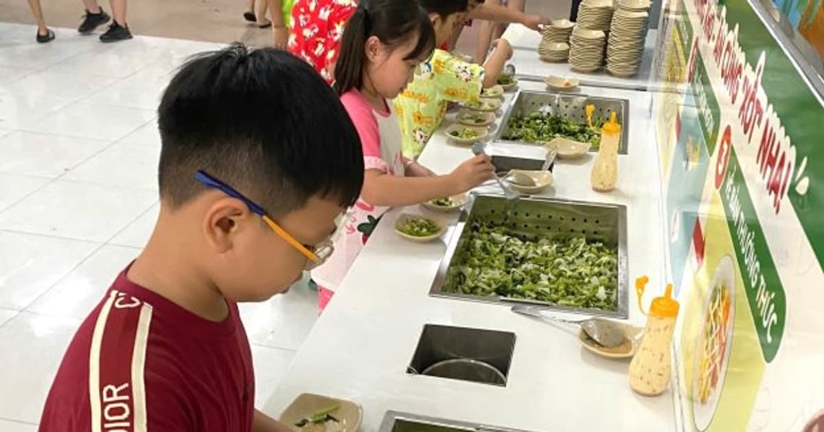 Độc đáo mô hình quầy buffet rau cho học sinh tiểu học của Ajinomoto