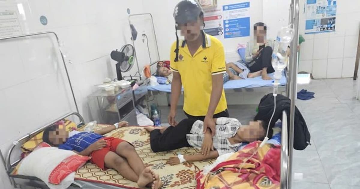 Xác minh thông tin phó hiệu trưởng ngăn cản đưa học sinh nghi ngộ độc đi viện