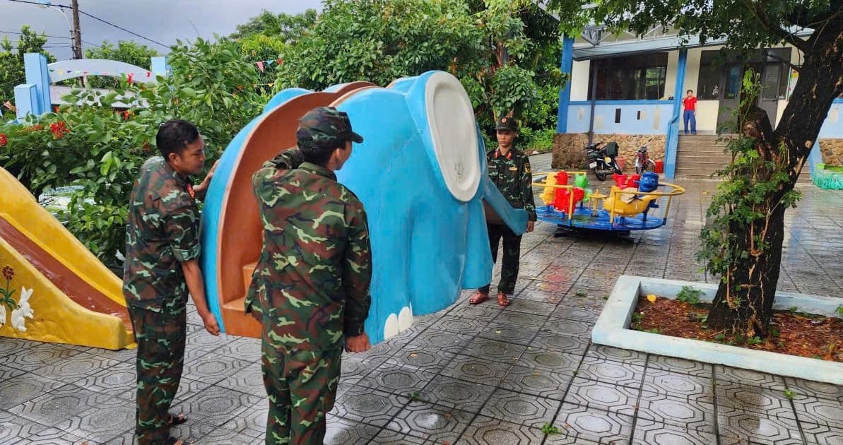 Tỉnh Quảng Trị cho học sinh nghỉ học ngày 29/9 để tránh bão Bualoi