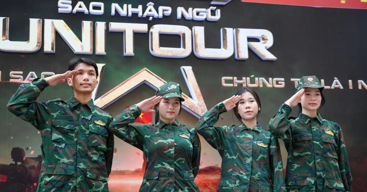 Sinh viên thủ đô hóa thân thành chiến sĩ trong Sao nhập ngũ Unitour