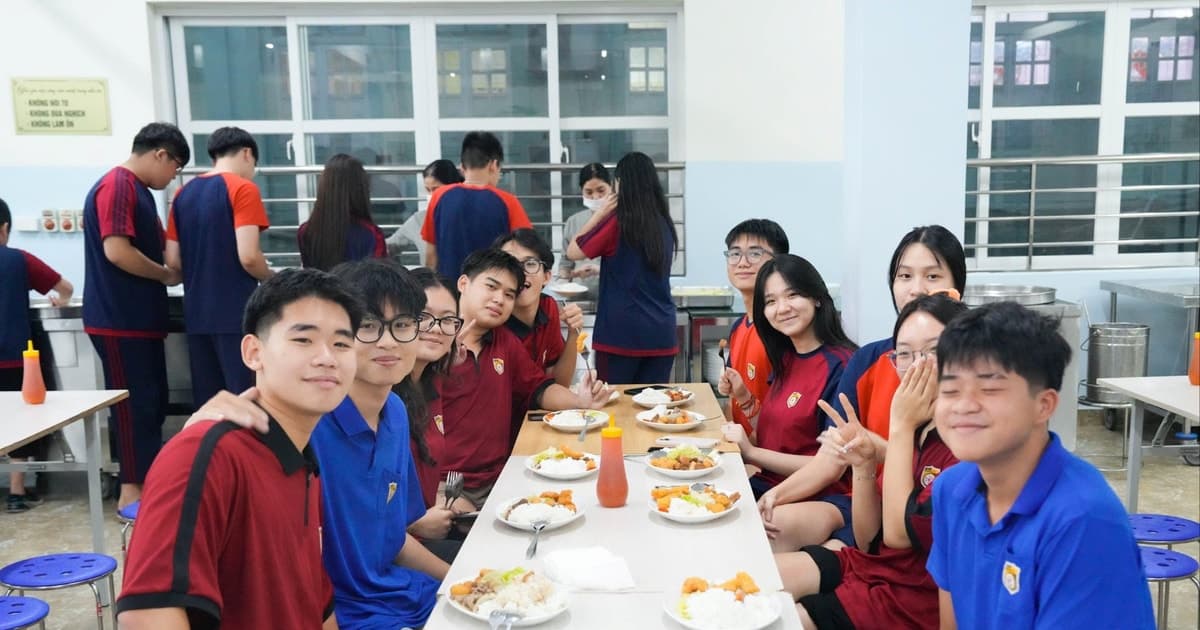 Trường học linh hoạt dạy học, chuẩn bị lương thực cho học sinh bán trú ứng phó bão số 11