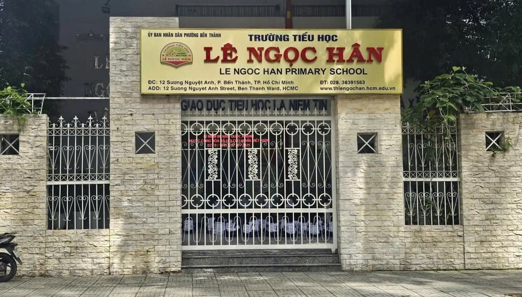 Hiệu trưởng trường tiểu học bị đề nghị kiểm điểm do có khoản thu trái quy định