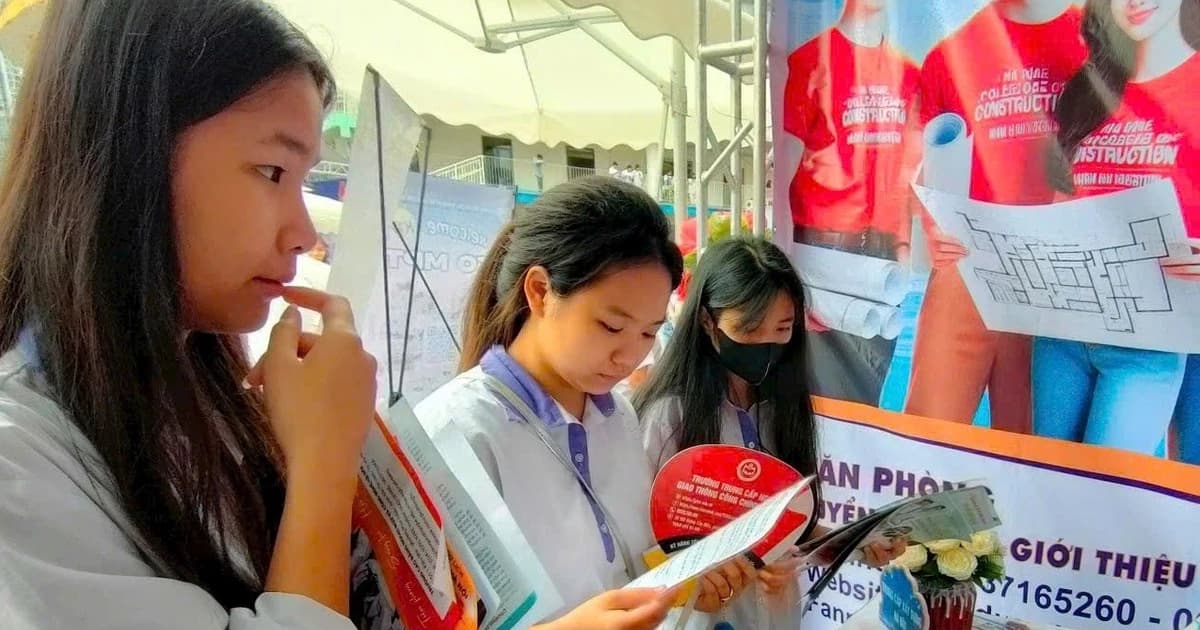 Xoay xở bổ sung tuyển sinh trường nghề