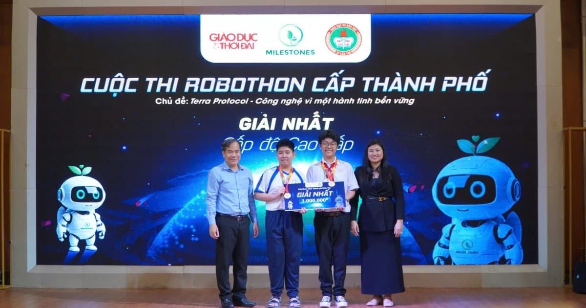 Vinh danh các đội thi xuất sắc tại Cuộc thi Robothon cấp TP Cần Thơ 2025