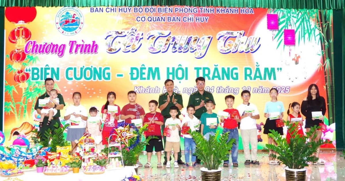 Ấm áp đêm Trung thu tại Bộ đội Biên phòng tỉnh Khánh Hòa