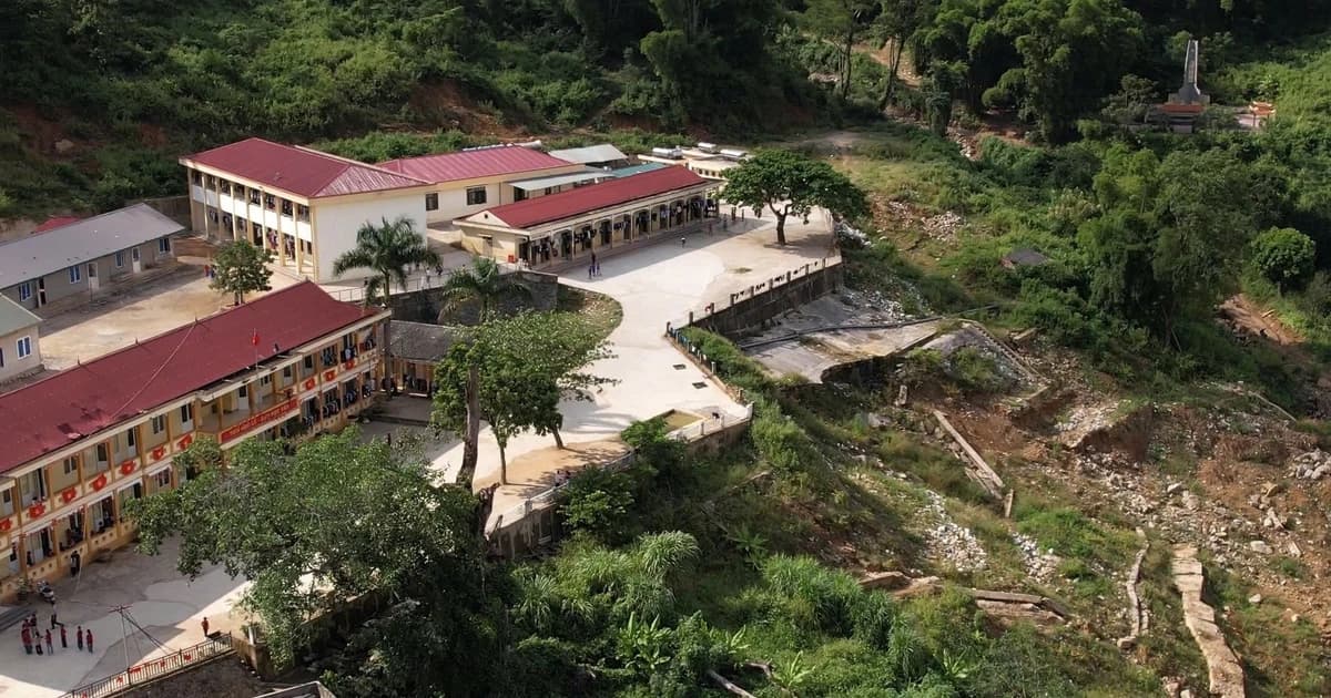 Trường học bên sườn đồi ở Thanh Hóa: Mùa mưa nào cũng thấp thỏm