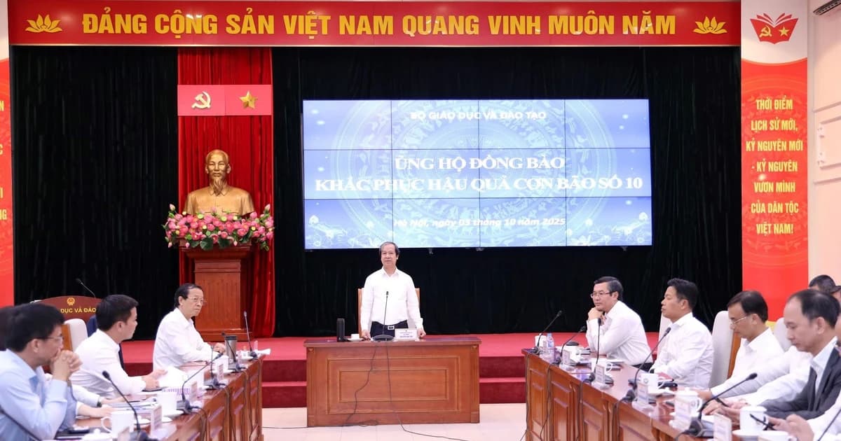 Nóng trong tuần: Ứng phó thiên tai; điều chỉnh chuẩn nghề nghiệp giảng viên
