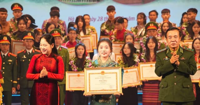 Ánh sáng nơi vùng biên Hà Tĩnh