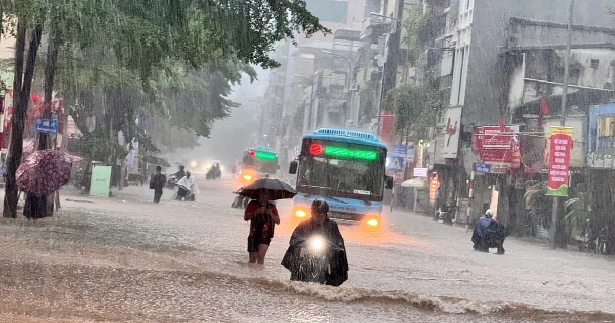 Hà Nội mưa rào và dông đến bao giờ?