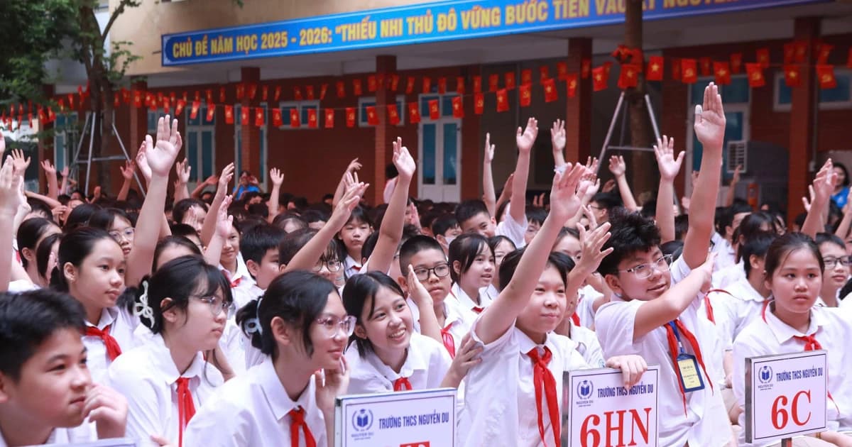 Thầy cô giúp học sinh cùng nhau an toàn trên không gian mạng