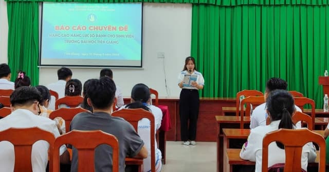 Phát triển 'năng lực số' cho sinh viên: 'Chìa khóa vàng' trong kỷ nguyên số