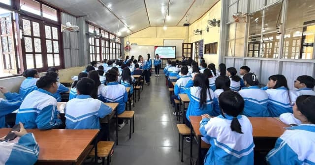 Vì sao dạy học 2 buổi/ngày vẫn là bài toán khó ở Lâm Đồng?