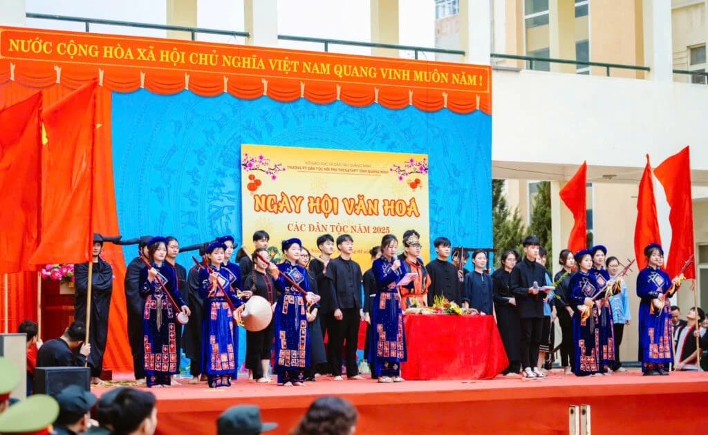 Tạo môi trường học tập tốt nhất cho học sinh dân tộc thiểu số