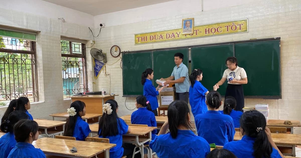 Trường học Lạng Sơn khẩn trương trở lại sau bão lũ