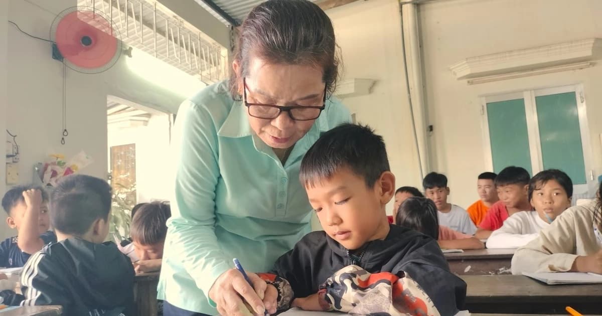 Lớp xóa mù chữ hơn 20 năm ở Cà Mau