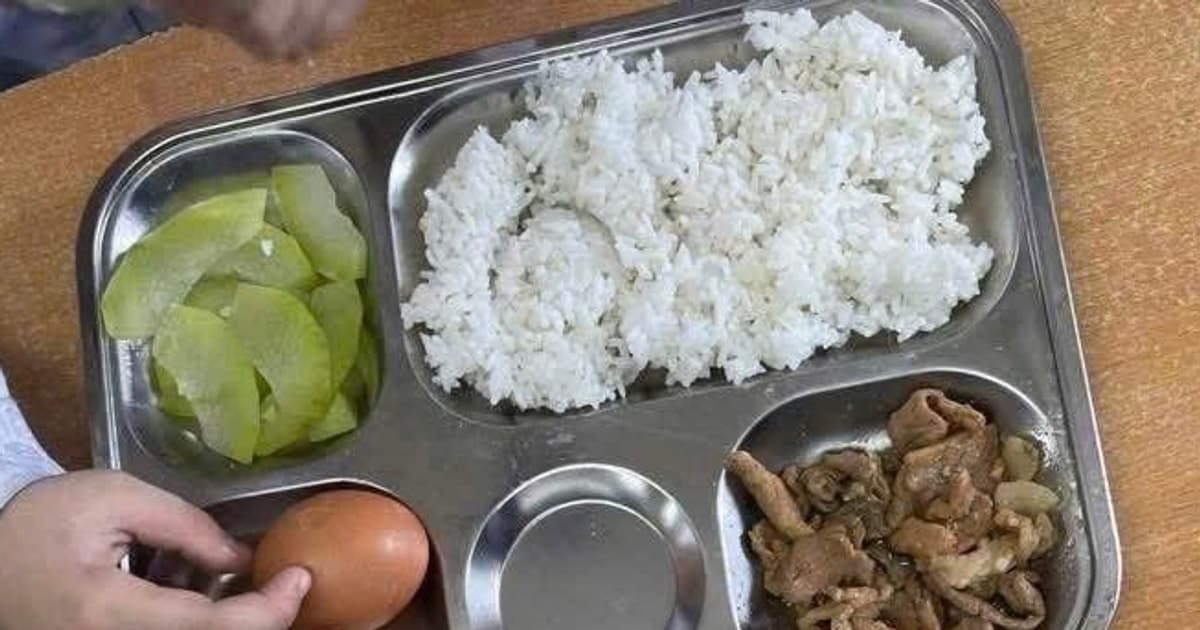 Đình chỉ ăn bán trú, cắt hợp đồng đơn vị cung cấp suất ăn sau sự cố thực phẩm ôi thiu