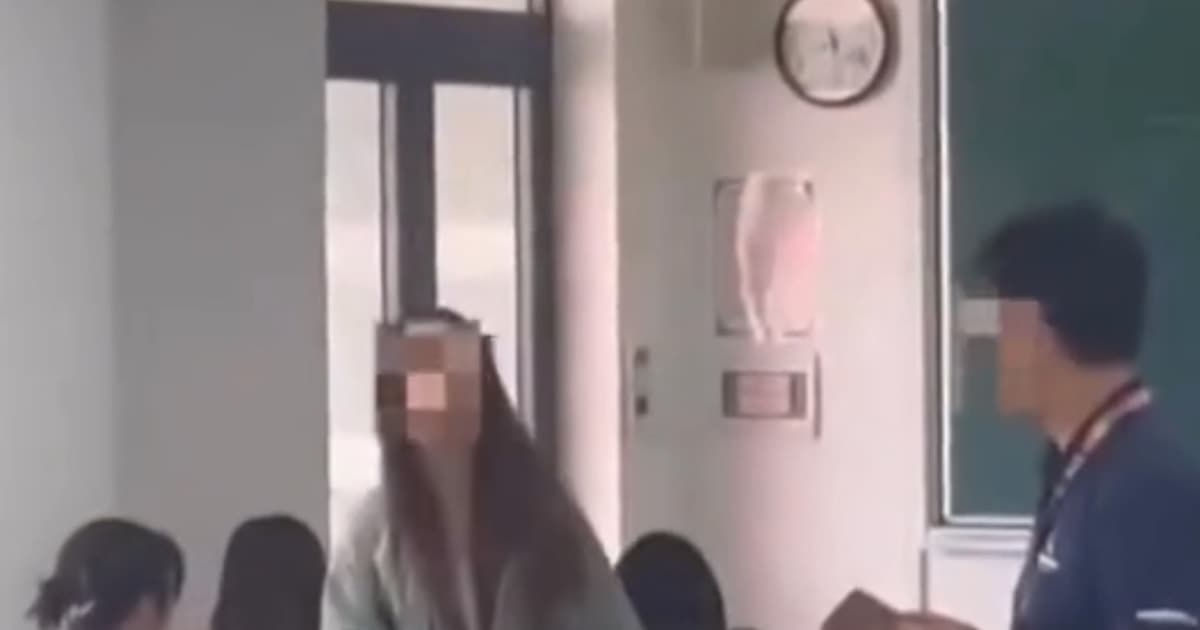 Nhà trường tuyên bố xử lý nghiêm, không dung túng nữ sinh cãi giảng viên vì ăn mì trong lớp