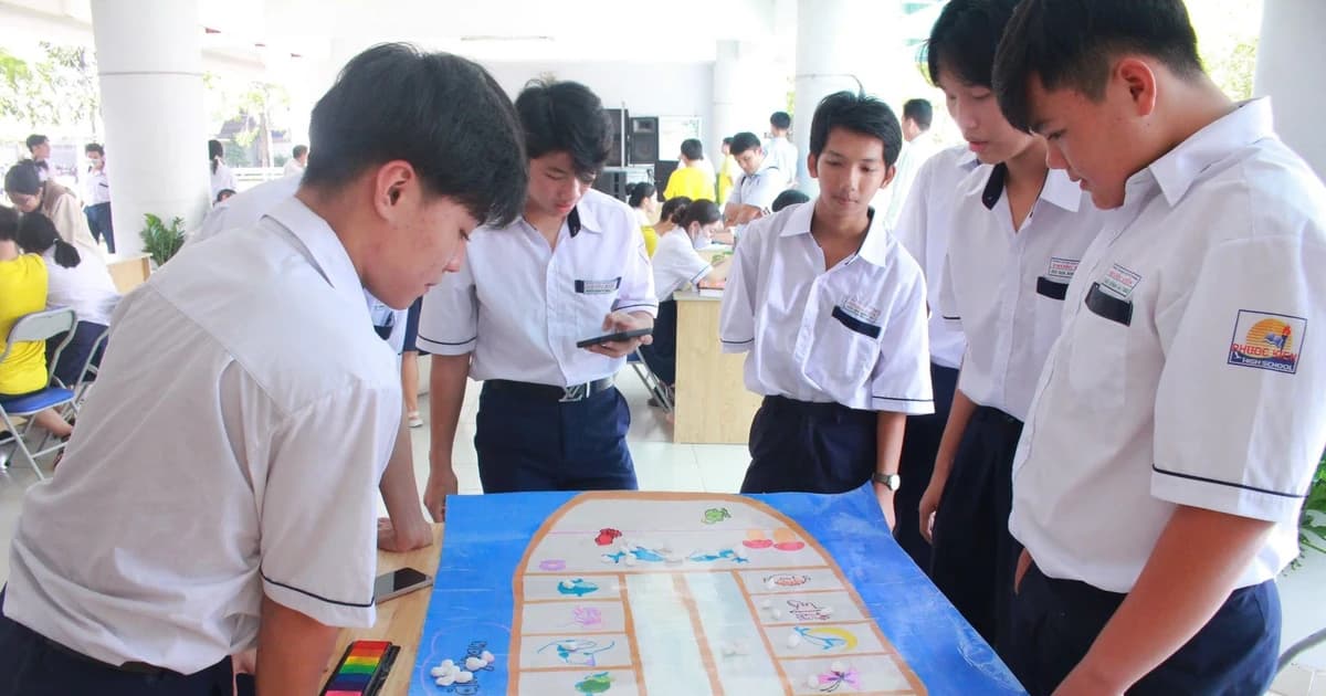 Không điện thoại giờ ra chơi, sân trường TPHCM rộn ràng tiếng cười