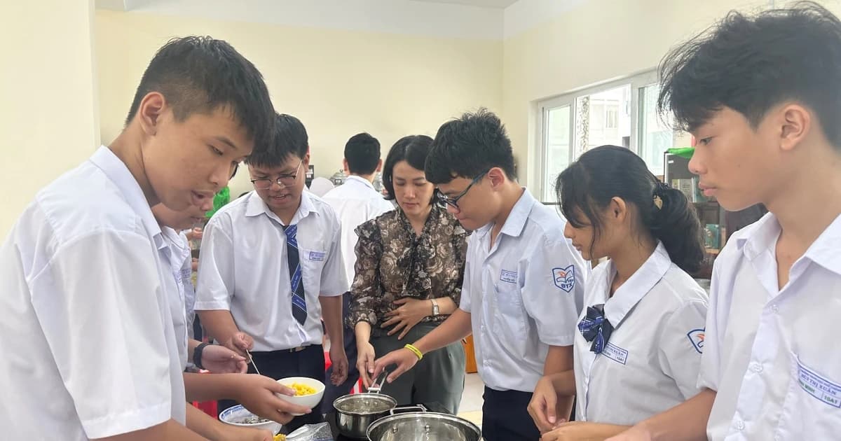 Đưa nấu ăn vào nhà trường: Học cách sống, cách yêu thương
