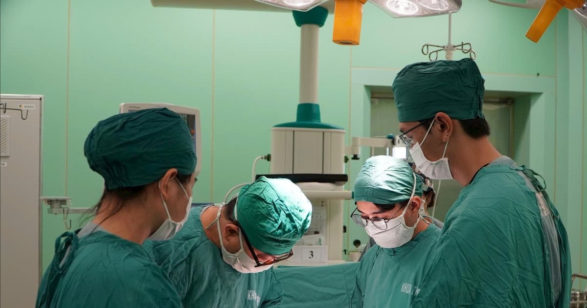 Cắt gần 5m ruột non cứu sống bệnh nhân bị tắc động mạch hiếm gặp