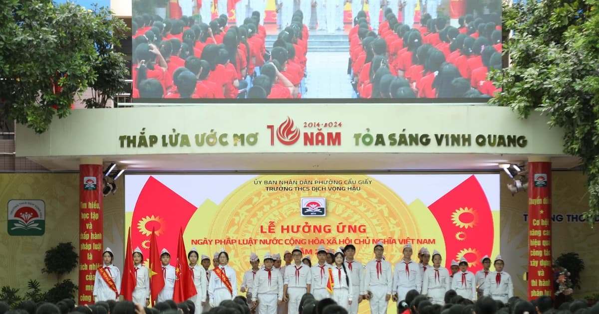 Ngành Giáo dục Hà Nội hưởng ứng Ngày Pháp luật Việt Nam