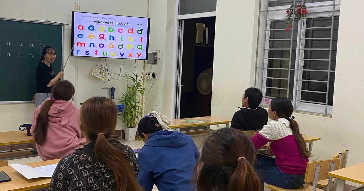 Quyết tâm xóa tái mù chữ, xây dựng xã hội học tập bền vững