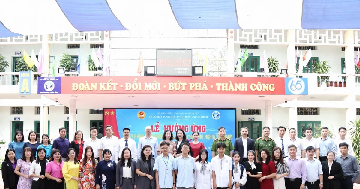 Trường học Hà Nội lan tỏa kiến thức giáo dục pháp luật đến học sinh