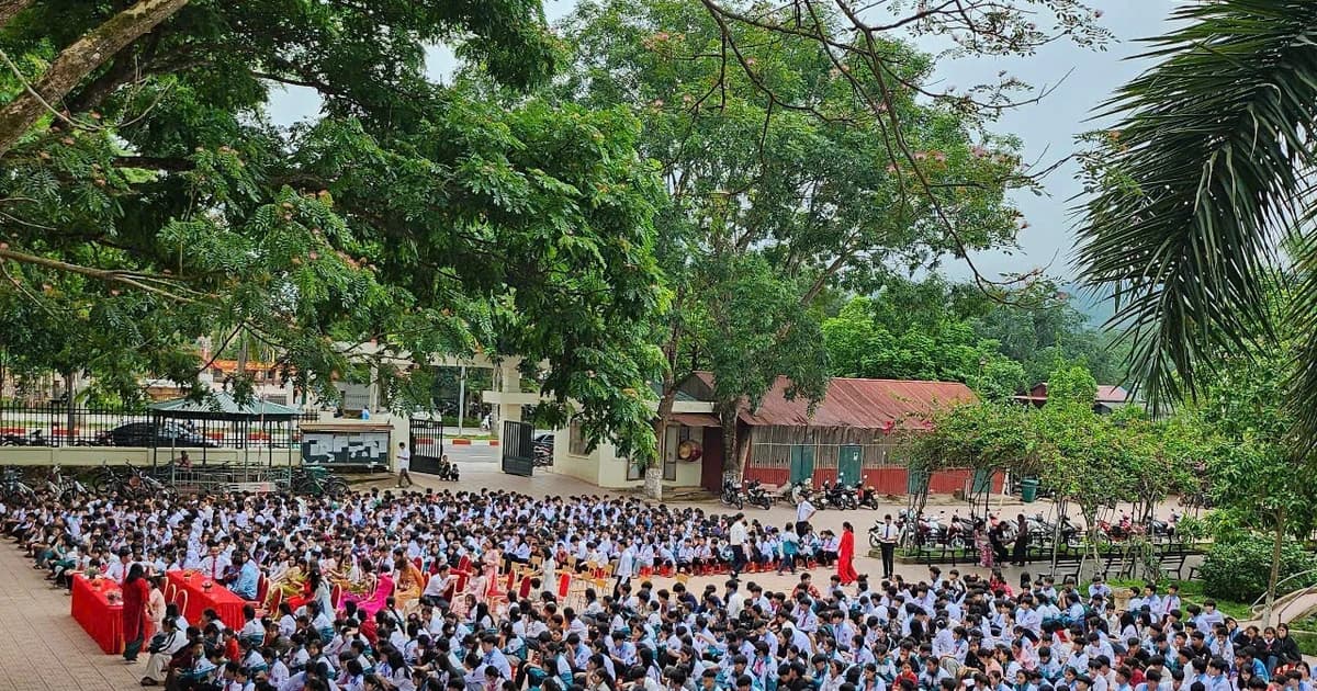 Thắp sáng tri thức nơi cực Tây Tổ quốc