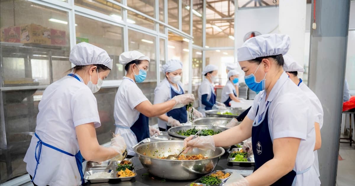 Bộ Y tế ra 'tối hậu thư' với bếp ăn trường học
