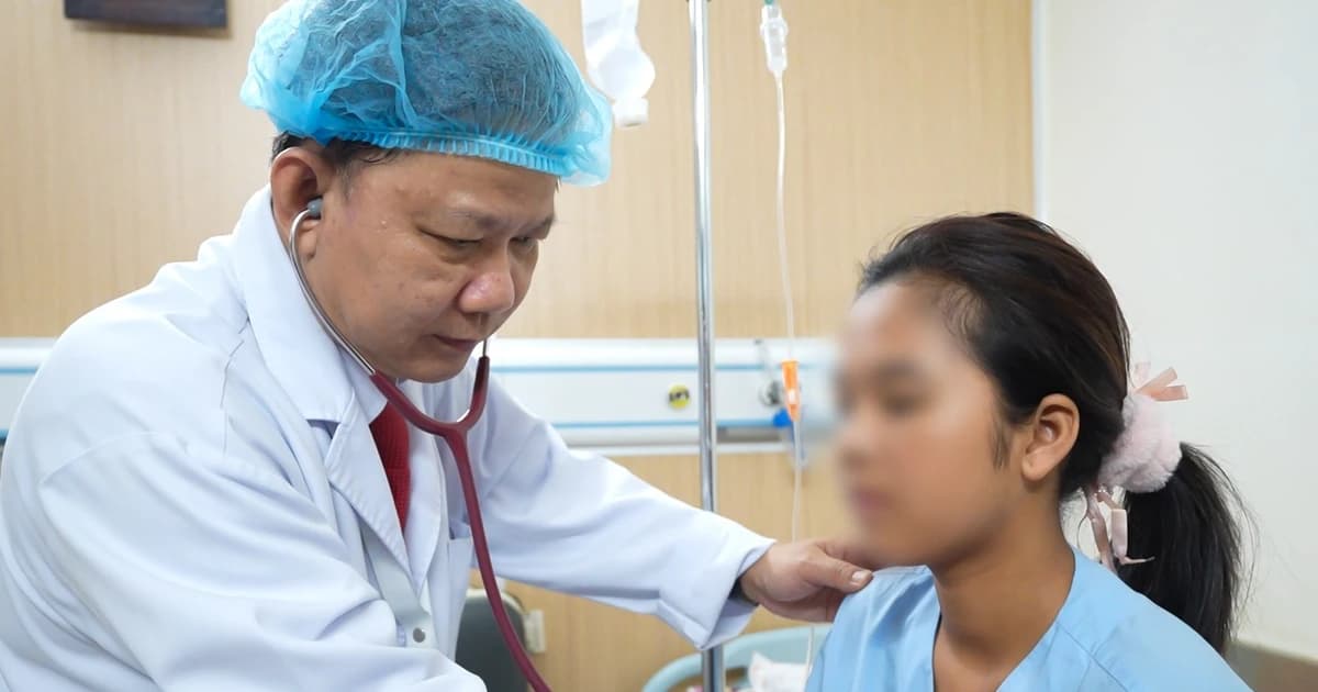 Ho kéo dài, khó thở ở người trẻ: Đừng chủ quan, cần khám sớm