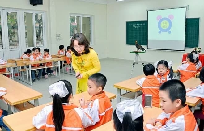 Điều kiện chuyển sang chức danh nghề nghiệp giáo viên tiểu học hạng II mới?