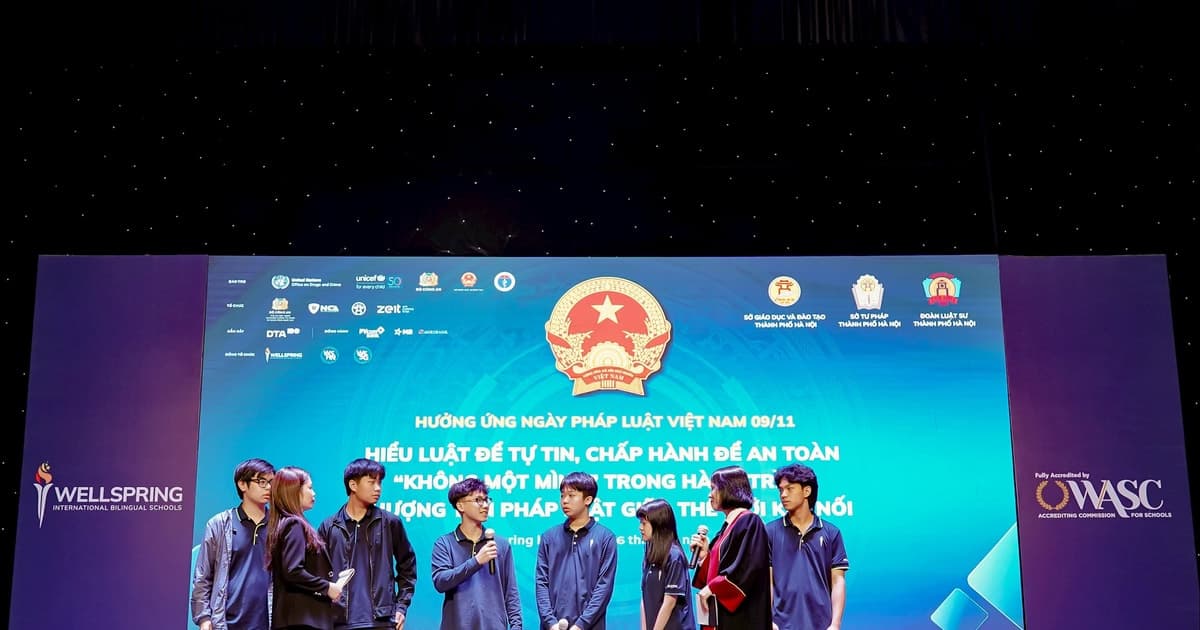 Phiên tòa giả định 'An toàn – an ninh mạng' đưa chiến dịch quốc gia vào học đường