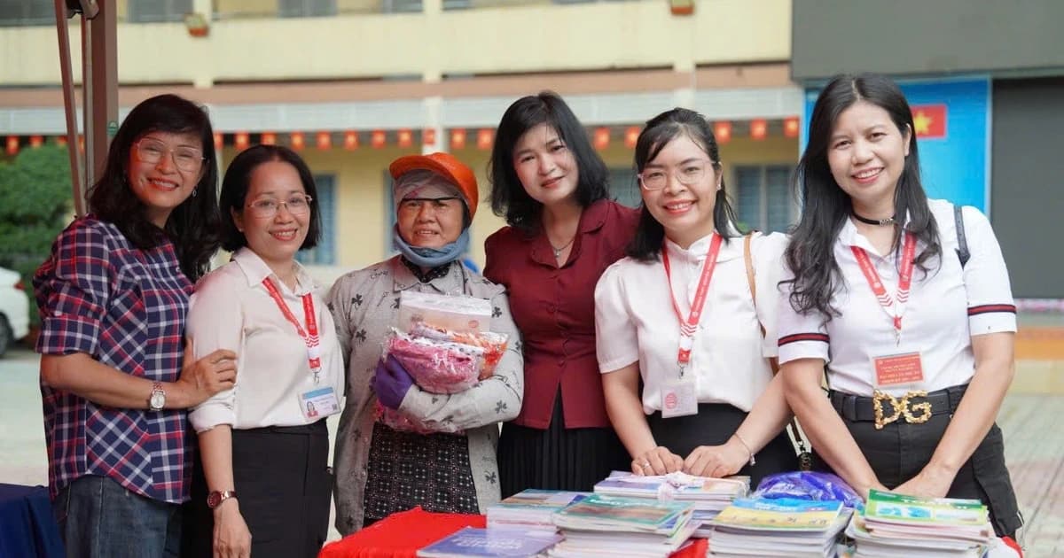 Gánh yêu thương, tiếp sức cho học trò