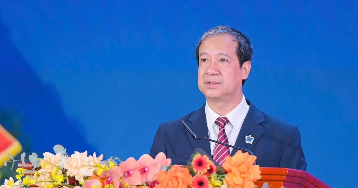 Bộ trưởng GD&ĐT Nguyễn Kim Sơn: Nhà giáo cần tri ân xã hội đã trao cho nghề sự cao quý