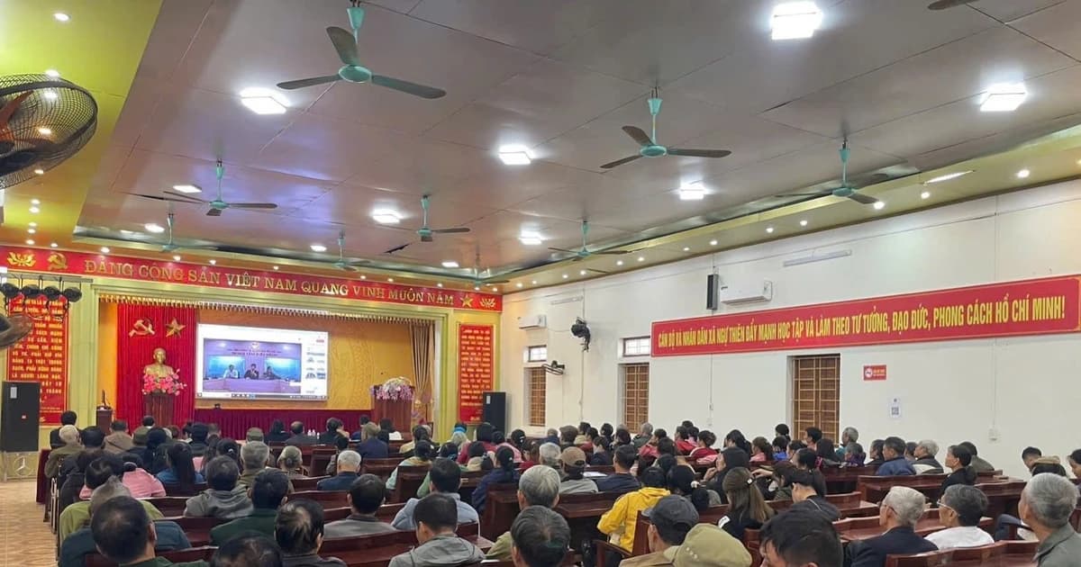 Sức trẻ thắp lửa phong trào ‘Bình dân học vụ số’ ở Hưng Yên