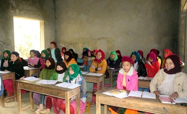 Nỗ lực xóa mù chữ cho đồng bào vùng cao Tuyên Quang