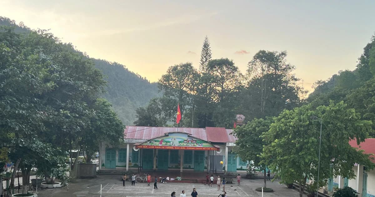 Nỗ lực xóa mù chữ và nâng cao dân trí ở khu vực biên giới Mường Nhà