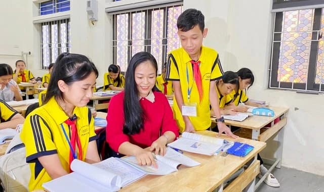 Quy định chế độ làm việc đối với giáo viên phổ thông