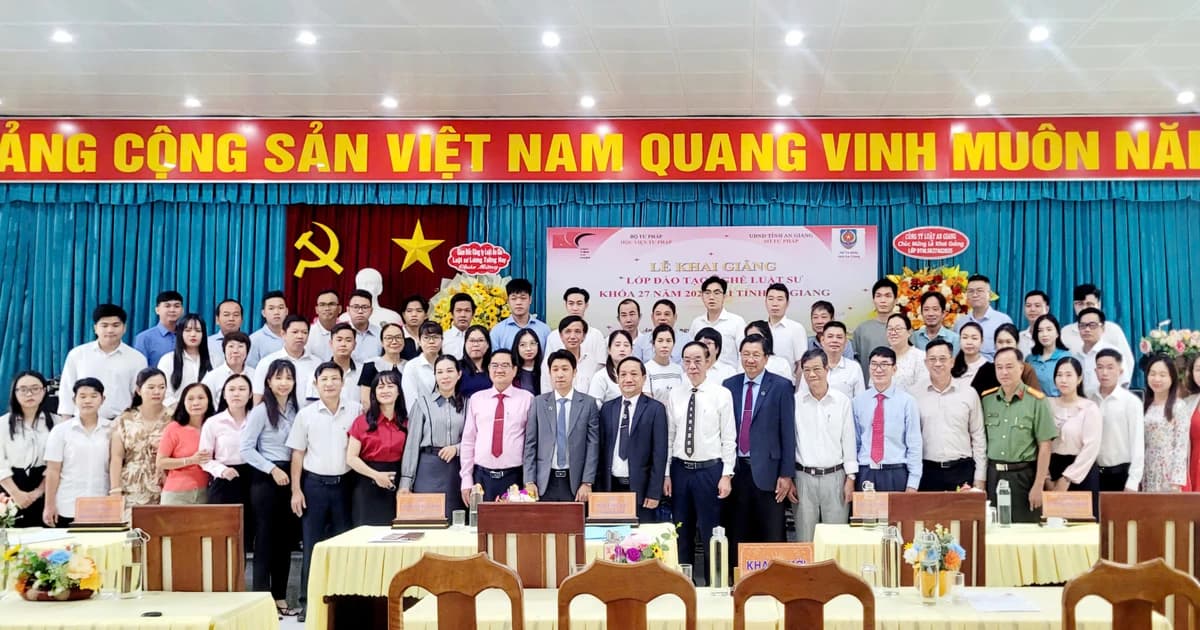 An Giang khai giảng khóa đào tạo nghề Luật sư cho 52 học viên